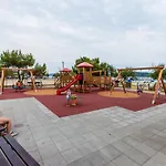 아파트 Family Corner 스리마