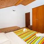 Family Corner 아파트