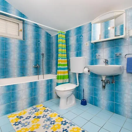 Family Corner سريما