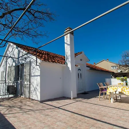 Family Corner Apartament *