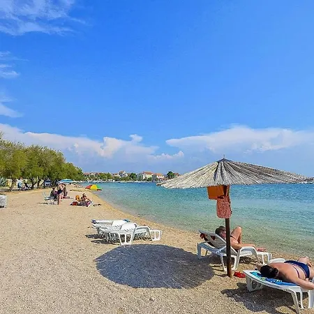 Family Corner Apartament Srima