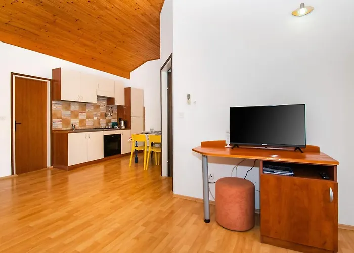 Family Corner Apartman *